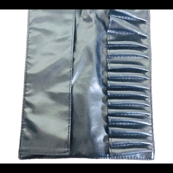 MAKEUP CASE Vegan/Faux Leather Roll Up Storage With Tie Detail Pouch Black OS - Picture 5 of 9